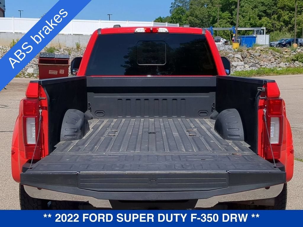 2022 Ford F-350 — detail view