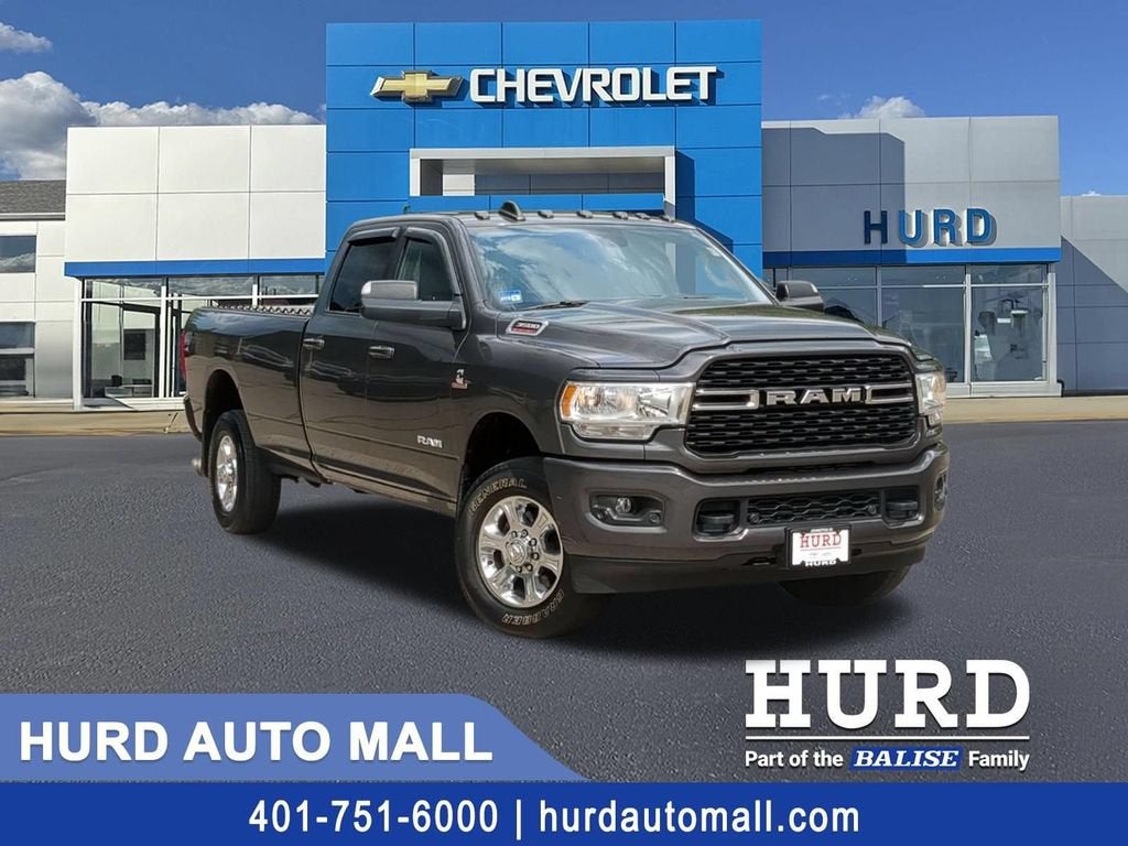 2022 RAM 3500 Big Horn Crew Cab 4x4 8' Box in Gray — front three-quarter view